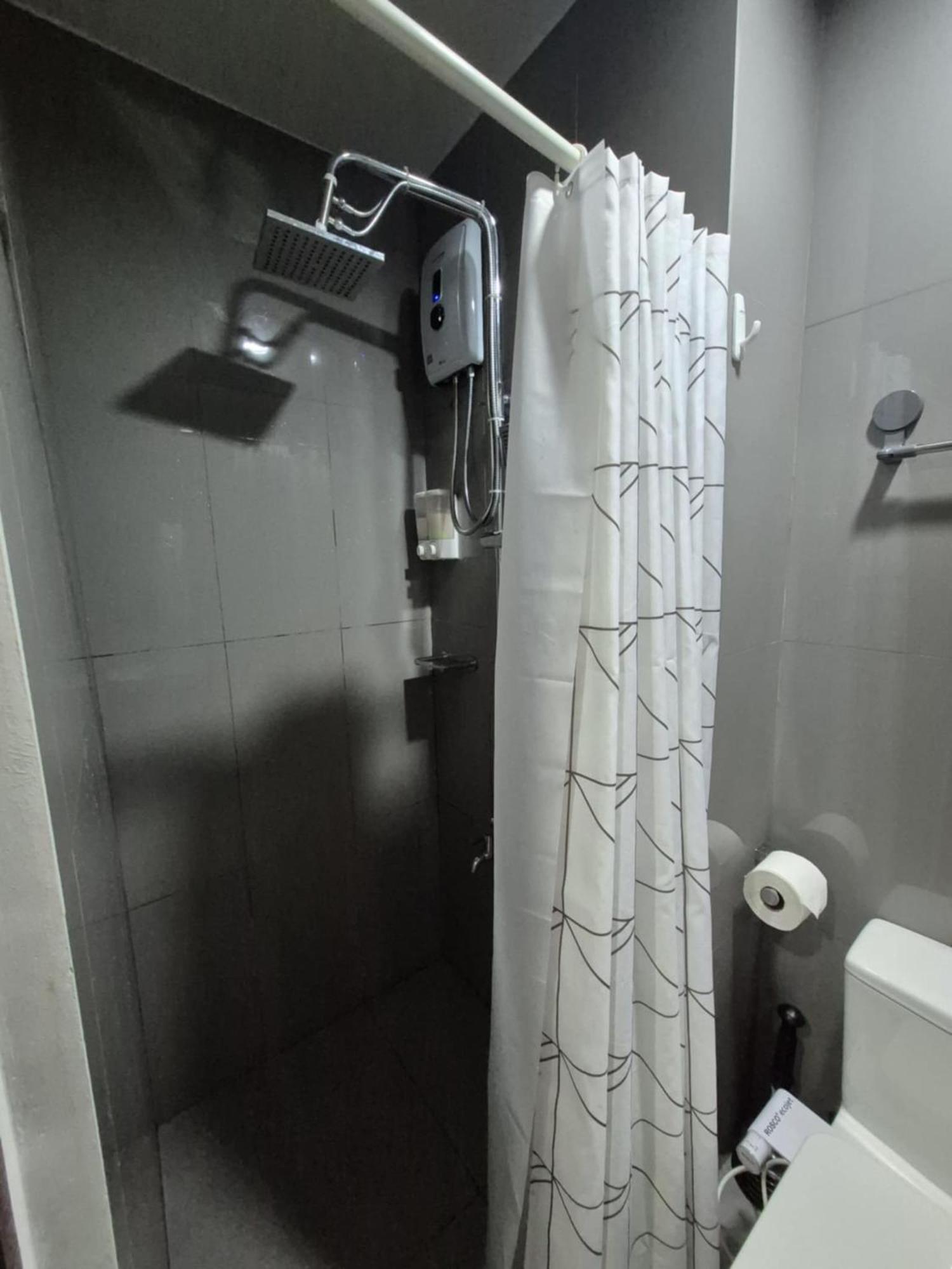 Air Residences Makati - Fully Furnished Condo With Skyline Views! Μανίλα Εξωτερικό φωτογραφία